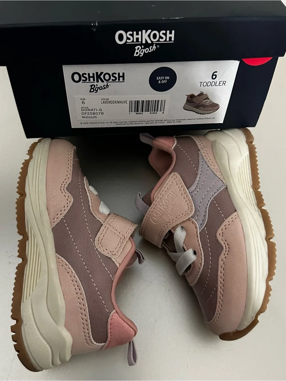 OshKosh B’gosh Toddler Girls Donati Sneakers Sz 6M